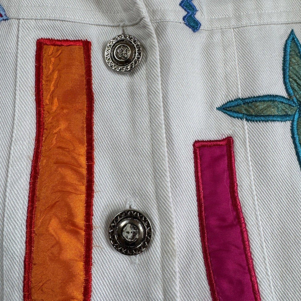 Variations White Embroidered Denim Jacket Womens Large Floral‎ Applique Buttons - Picture 6 of 15